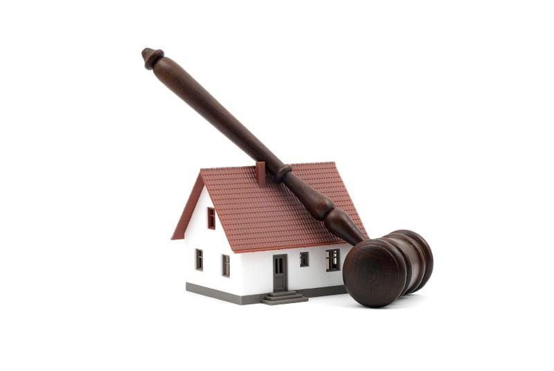 Home Gavel Graphic