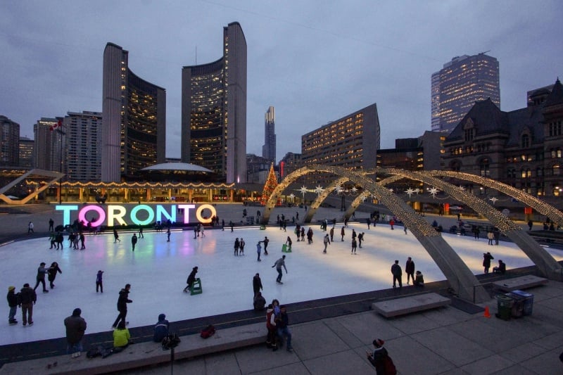 Toronto-city-hall-square-december-2015